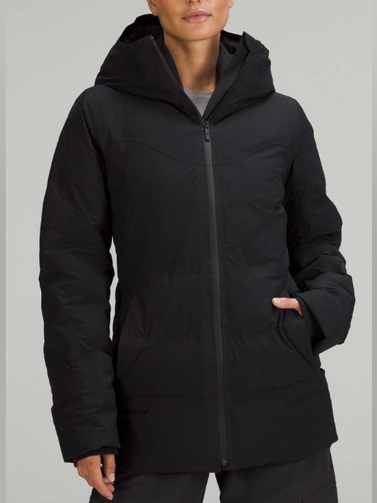 lululemon athletica Jackets & Blazers - NWOT New Lululemon StretchSeal Sleet Street Jacket Black